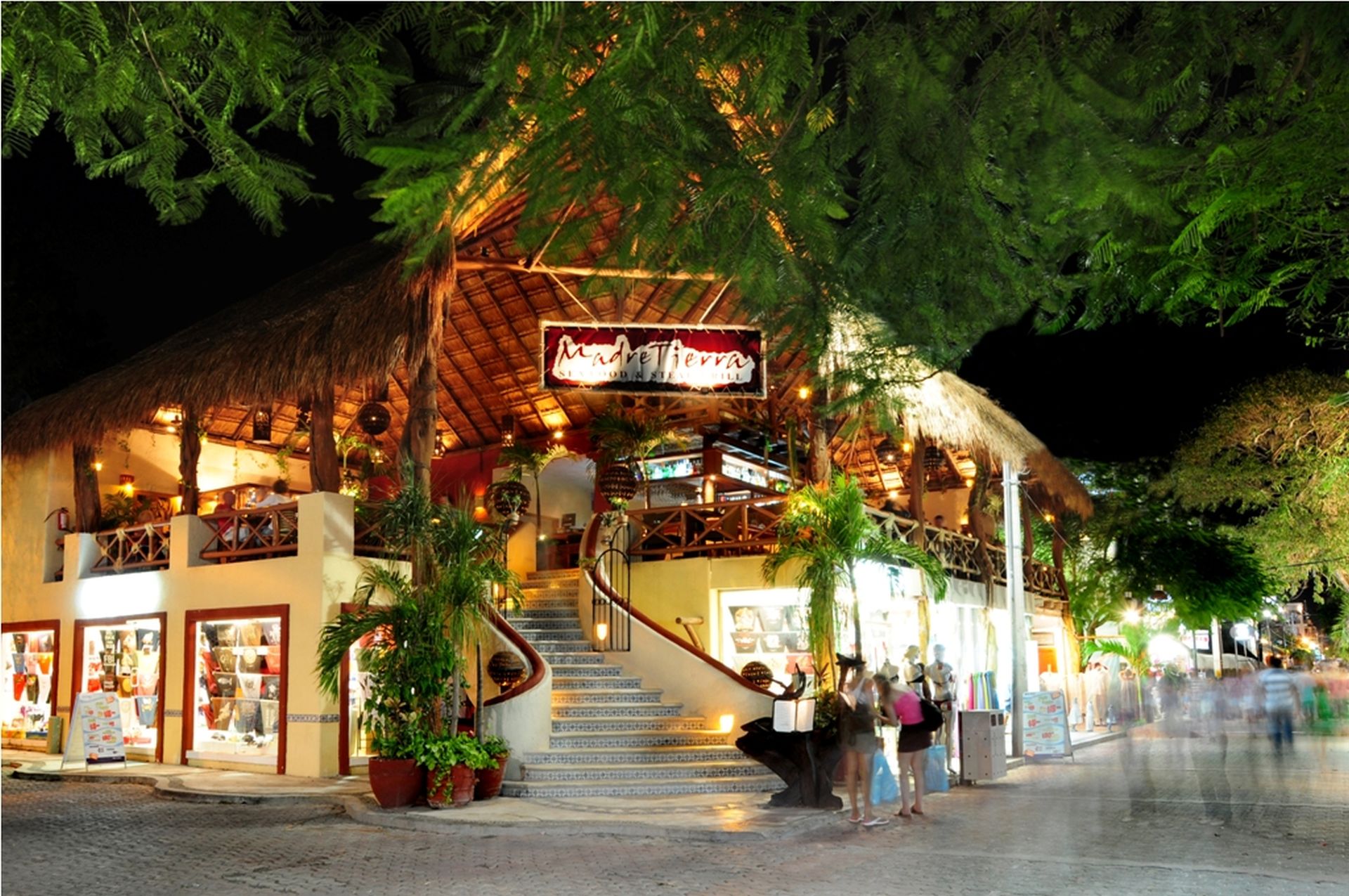 Madre Tierra Playa del Carmen