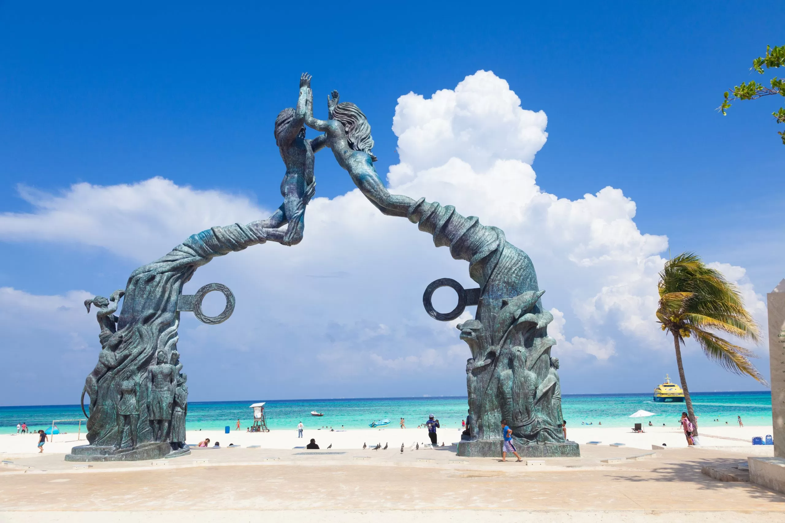 El Portal Maya, parte de la identidad de Playa del Carmen - Viva Playa